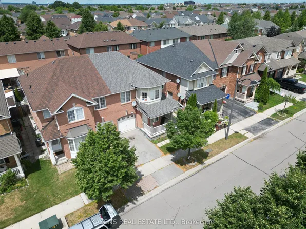718 Irving Ter, Milton, ON L9T 6H3