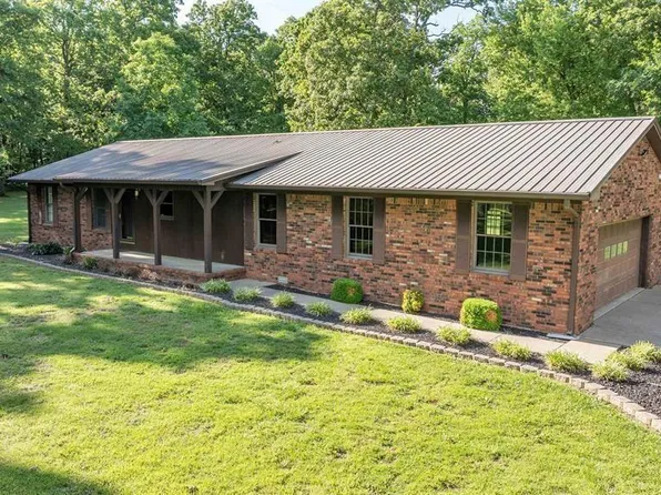 2156 Poor Farm Rd, Murray, KY 42071