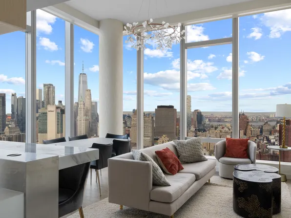 252 South Street image 1 of 12