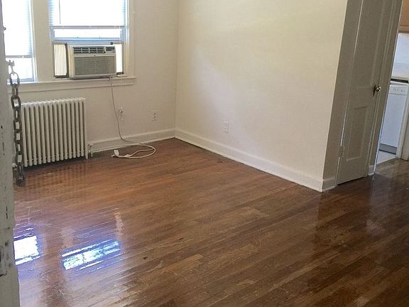 2nd image of 5720 Washington Blvd APT 5