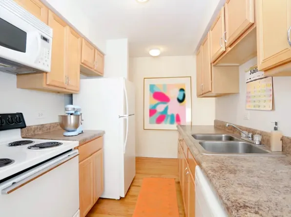 6725-37 N Sheridan Rd, Chicago, IL