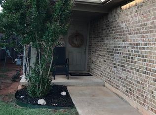 11023 SW 5th St, Yukon, OK 73099