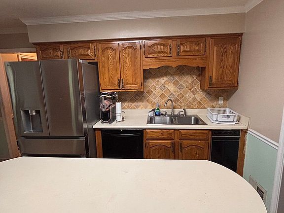 5th image of 10992 Twelve Oaks Ct