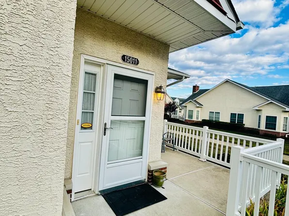 15011 Dahlia Dr, Philadelphia, PA 19116