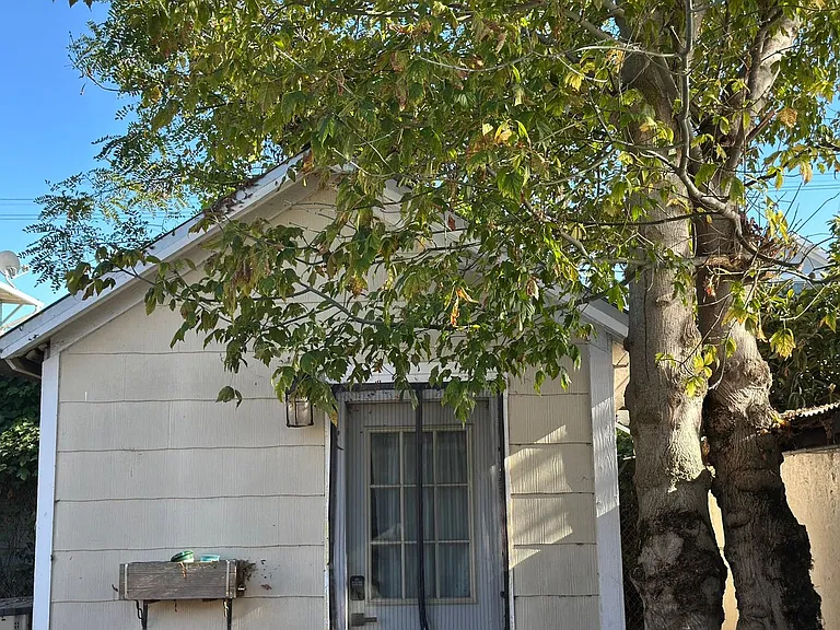 2816 Viola St — Photo 23