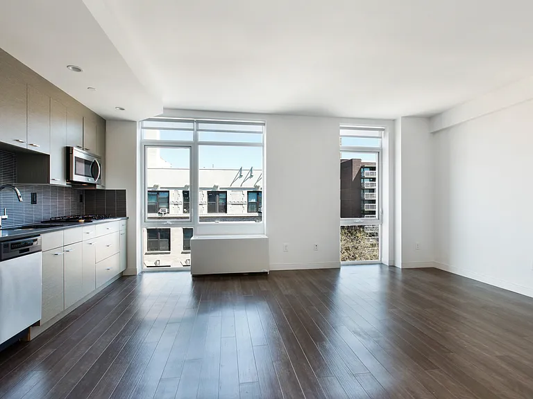185 Avenue B #4D — Photo 4