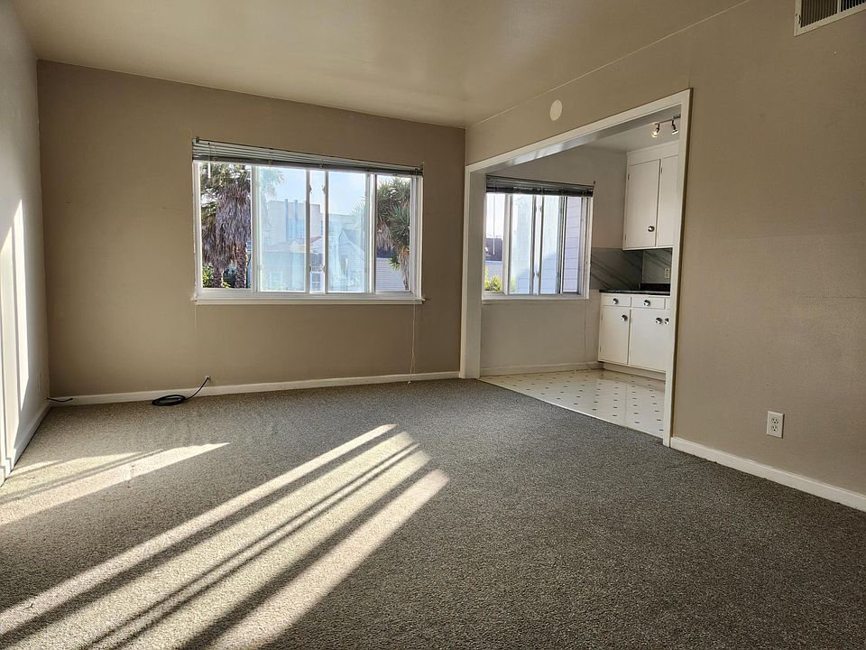 1st image of 225 Onondaga Ave APT 2