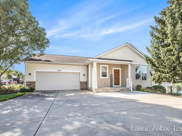 7379 Watermark Dr #11, Allendale, MI 49401