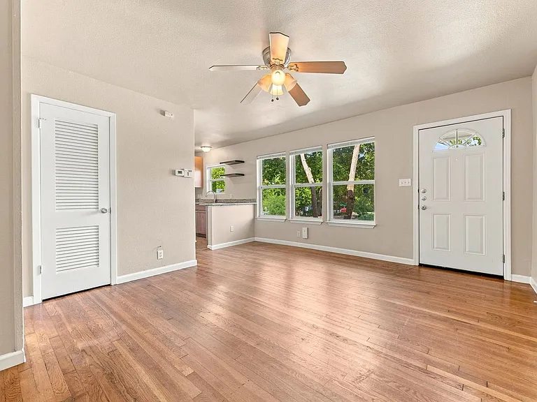 4805 Evans Ave #B — Photo 12
