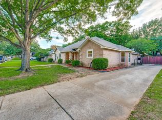 6002 Kenilworth Dr, Arlington, TX 76001