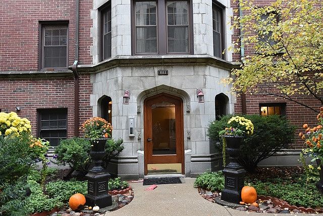 1st image of 1113 Holly Ct APT 09