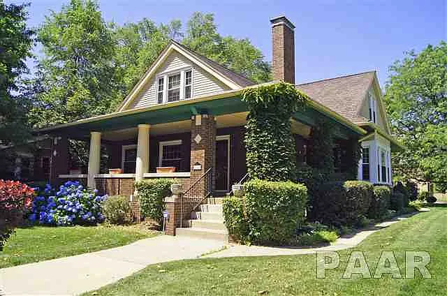 2229 N Linn St photo 1