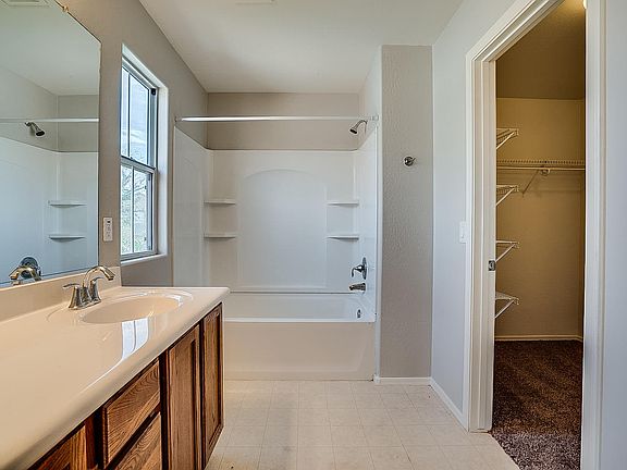 4th image of 7230 S 48th Gln