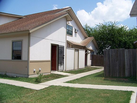 4th image of 7550 Oak Chase APT 2