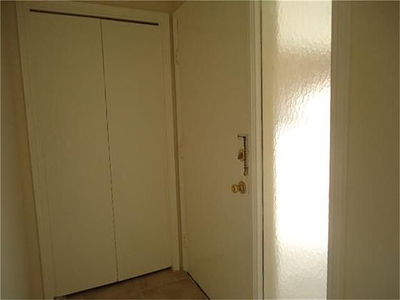 3rd image of 9036 Wilcrest Dr #9036