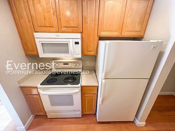 4th image of 320 N Civic Dr APT 102