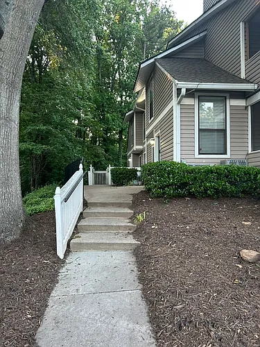 1203 Wynnes Ridge Cir SE Photo 1