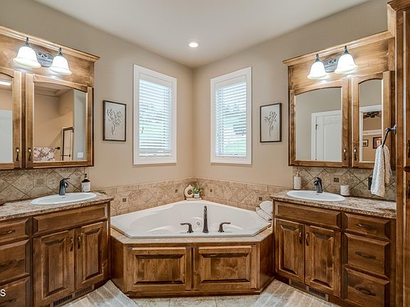 4th image of 3515 Chevelle Cir