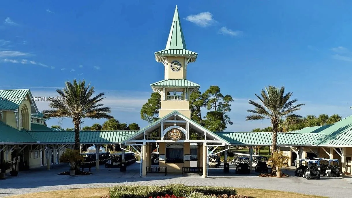 Castle Pines Condominium — Photo 1
