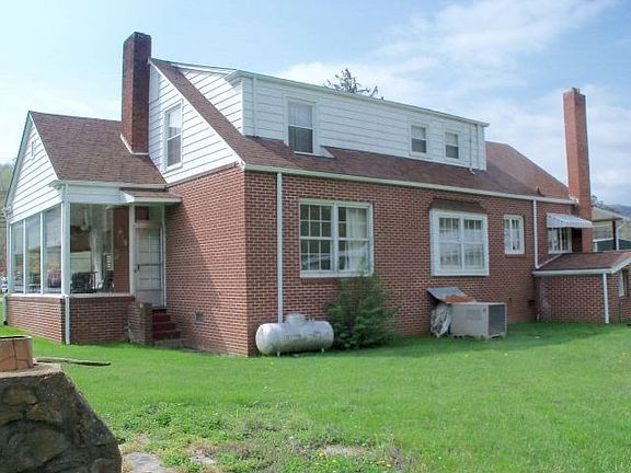 5th image of 761 Skyland Dr
