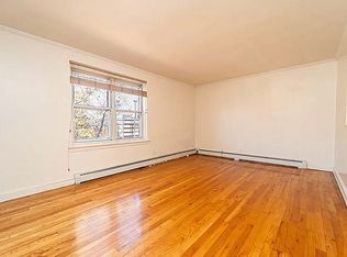 20-27 23rd St #2E, Astoria, NY 11105