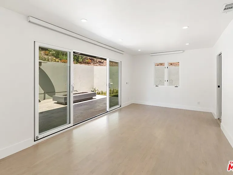 1404 Devlin Dr — Photo 37