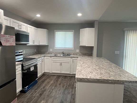 5th image of 8604 Orchard Ave