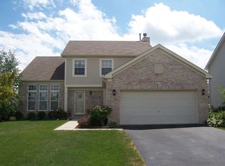 2615 Barrington Dr, Aurora, IL 60503