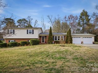 1405 Lower Creek Dr NE, Lenoir, NC 28645