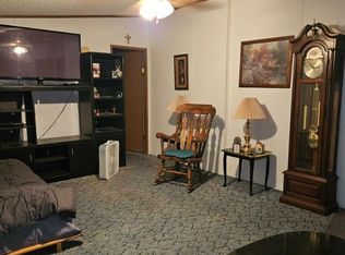 655 Colony Park Dr, Trinity, TX 75862