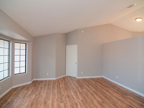 4th image of 1689 W Oak Shadows Dr