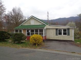 1345 Gates Ave, Morganton, NC 28655