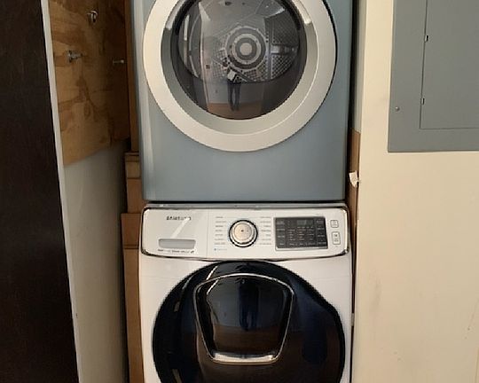 4th image of 1100 S Hope St APT 1510