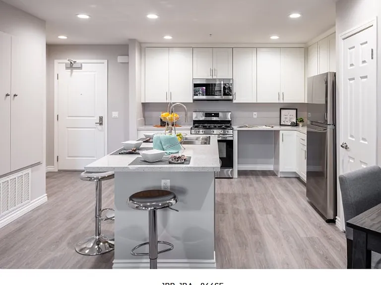 Centerpointe at Market Apartments - 3145 Market Street Riverside CA 92501 — Photo 10