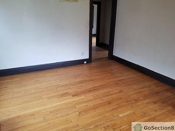 2nd image of 6516 Glenmore Ave