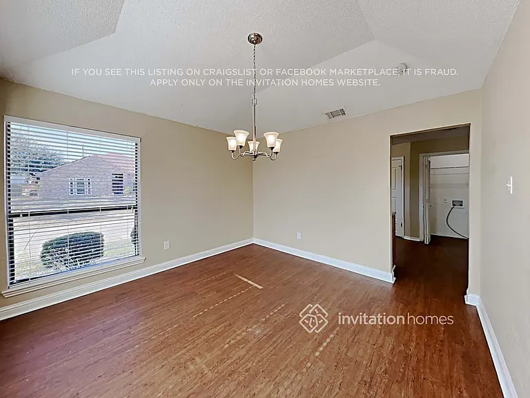 8713 Wood Glen Dr — Photo 8