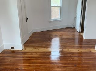 25 Glen Rd #2, Woonsocket, RI 02895