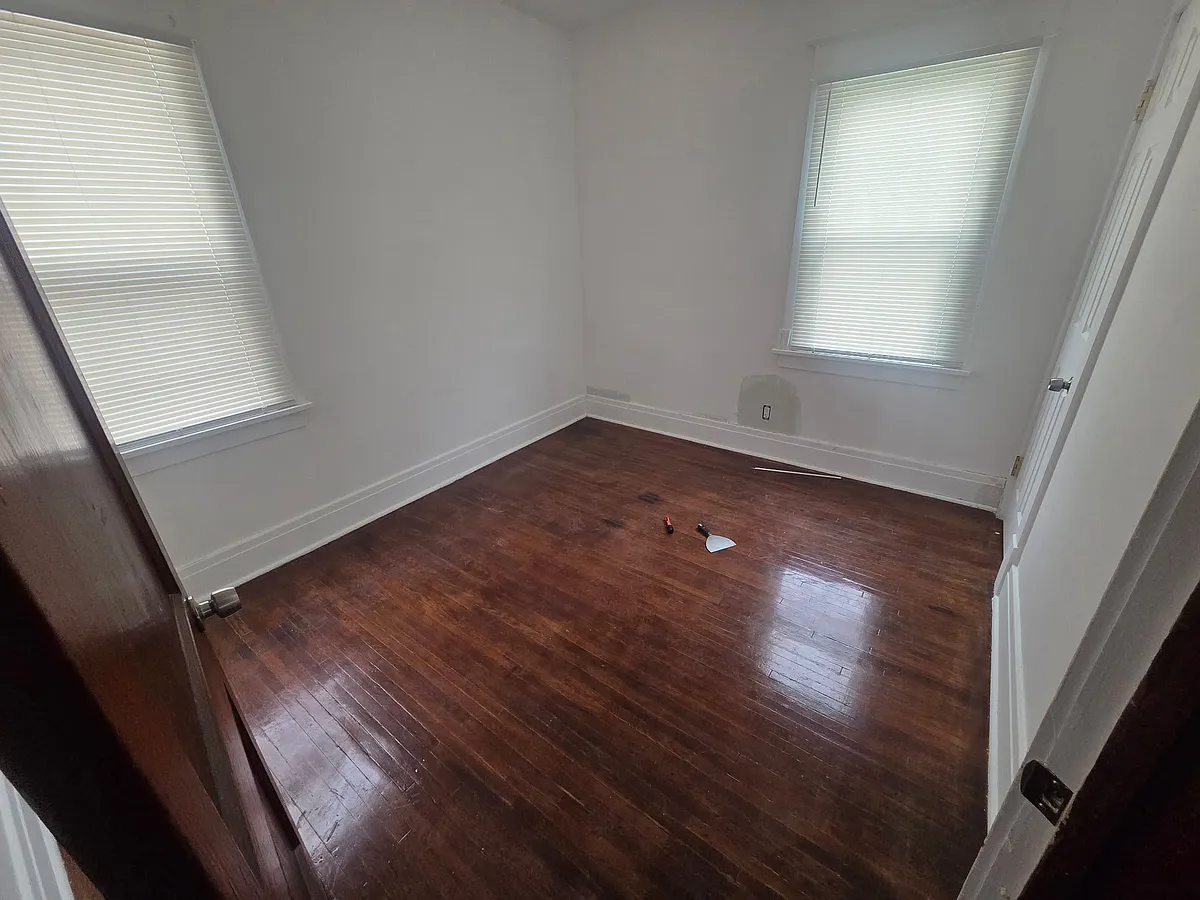 Building Photo - 87 Laird Ave #1