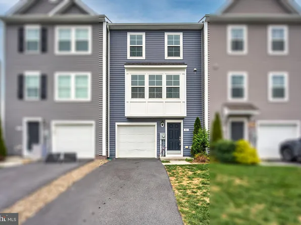 91 Cecily Way, Ranson, WV 25438