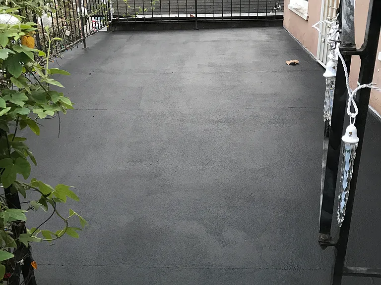 1406 Holly St — Photo 3