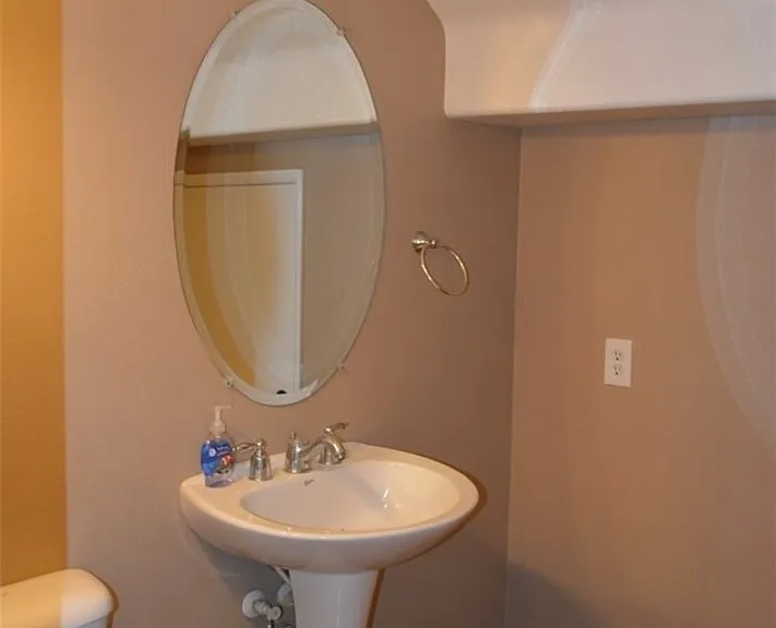 12199 N Main St #3 — Photo 14