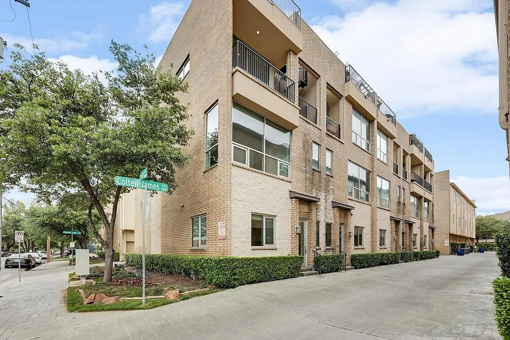 2 bed, 1799 sqft, $2,850 — Photo 1