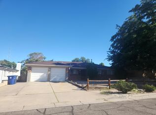 8505 Hannett Ave NE, Albuquerque, NM 87112