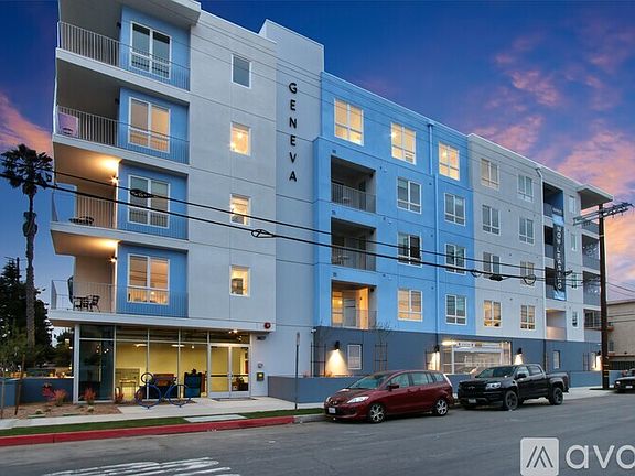 2nd image of 3827 Frances Ave