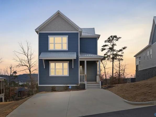 356 Whistling Straits Way, Guntersville, AL 35976