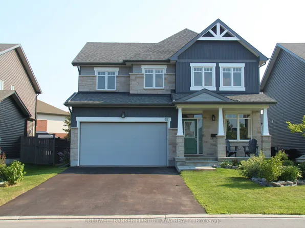 92 Morris St E, Carleton Place, ON K7C 4M9