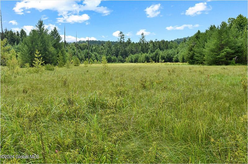 4th image of 3-4 Adirondack Heights Road