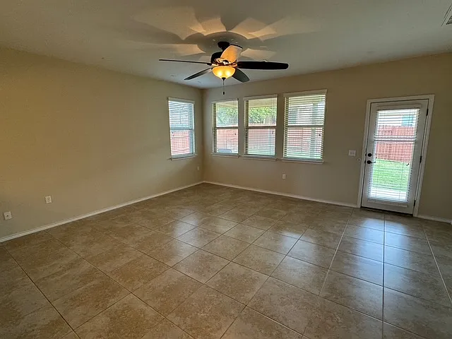 9417 Sawyer Fay Ln — Photo 6