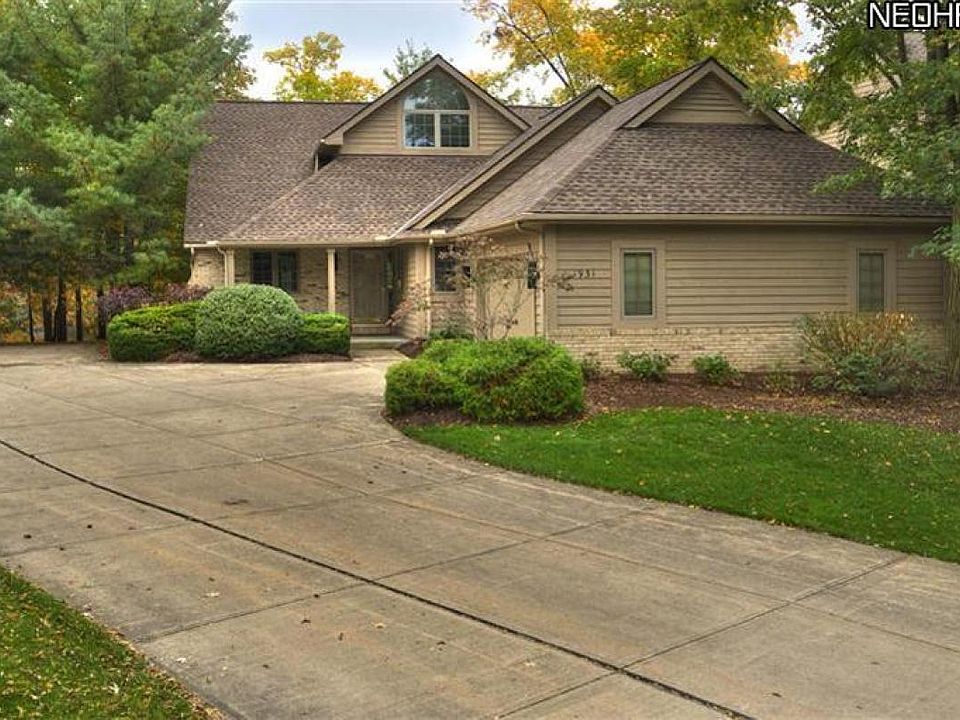 1st image of 1931 Waters Edge Dr #3