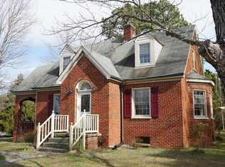 17060 L P Bailey Memorial Hwy, Nathalie, VA 24577